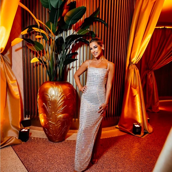 OH POLLY DRESS size 4 wore once for NYE last year- absolutely gorgeous - Picture 3 of 3